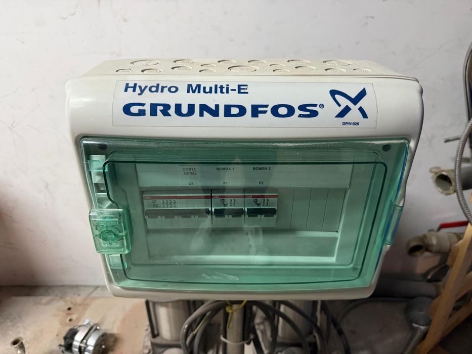 Grupo de pressão Grundfos Hydro Multi-E (2 bombas) e vaso Proteu