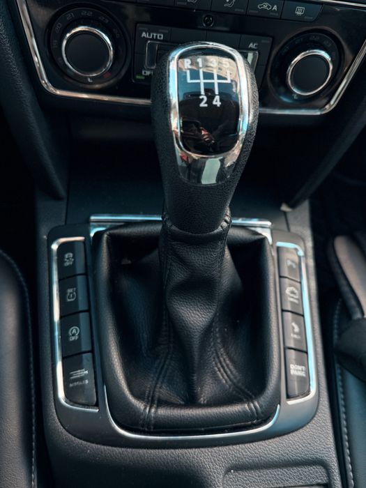 Carro Skoda Superb