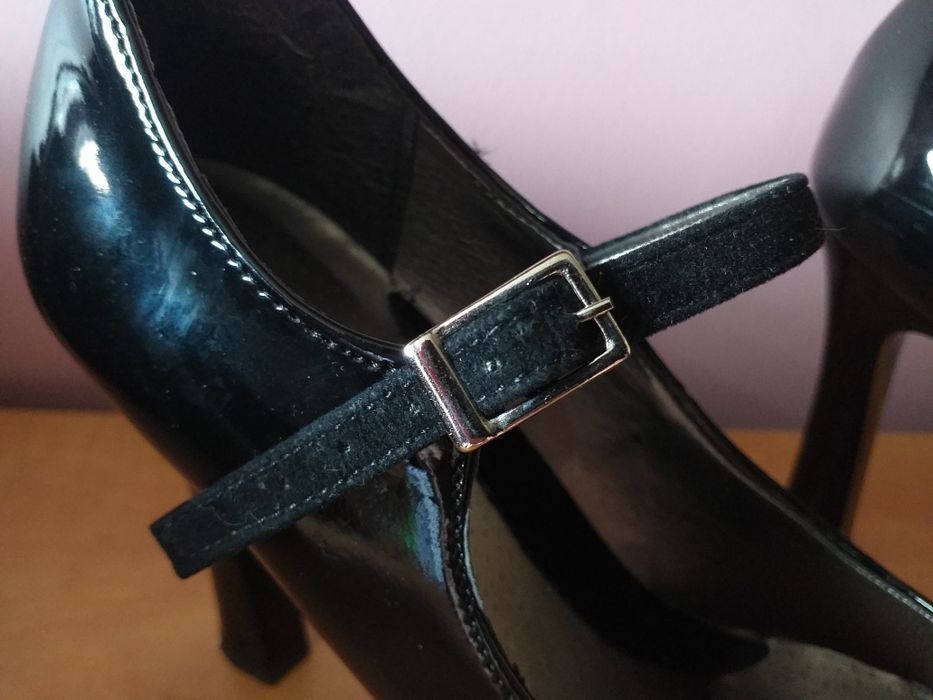 Buty Czółenka Czarne szpilki Skóra lakierowana Goth/Rock