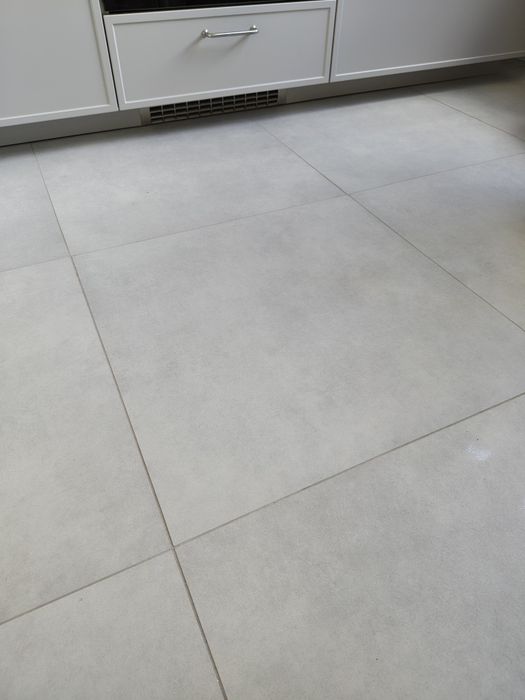 Płytki podłogowe Paradyż light grey lapatto 5 opakowań po  1,43m
