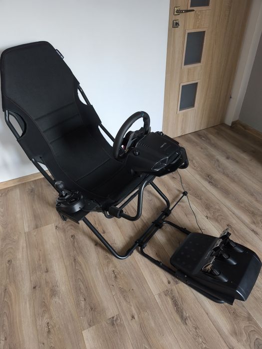 Kierownica Logitech G29 plus fotel Symulator jazdy