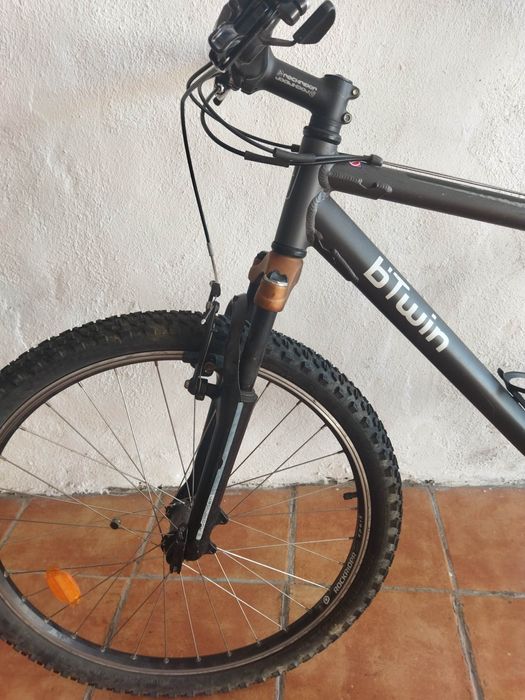 Bicicleta BTT rockrider muito pouco uso, boa de tudo