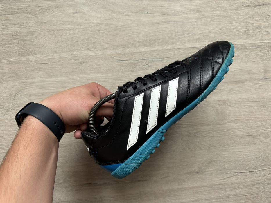 Чоловічі кросівки сороконіжки футзалки бампи adidas tiempo