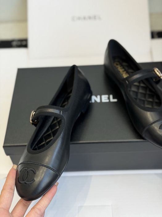 Балетки туфлі шкіряні чорні брендові Chanel