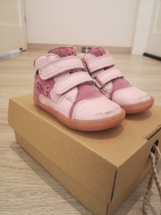 Buty na dziewczynkę renomowanej firmy Bartek