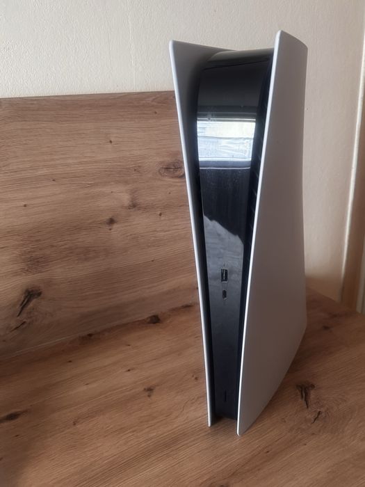 Konsola  PlayStation 5. (PS5)