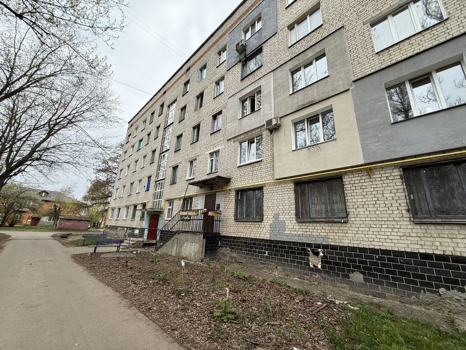 Продам кімнату у гуртожитку по вул.Волковича