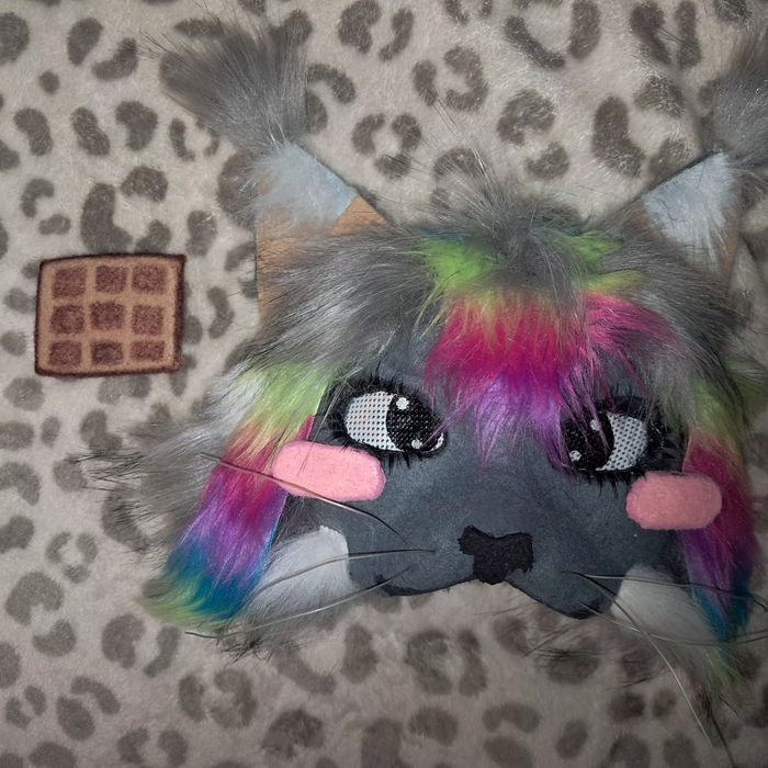 Maska therian nyan cat