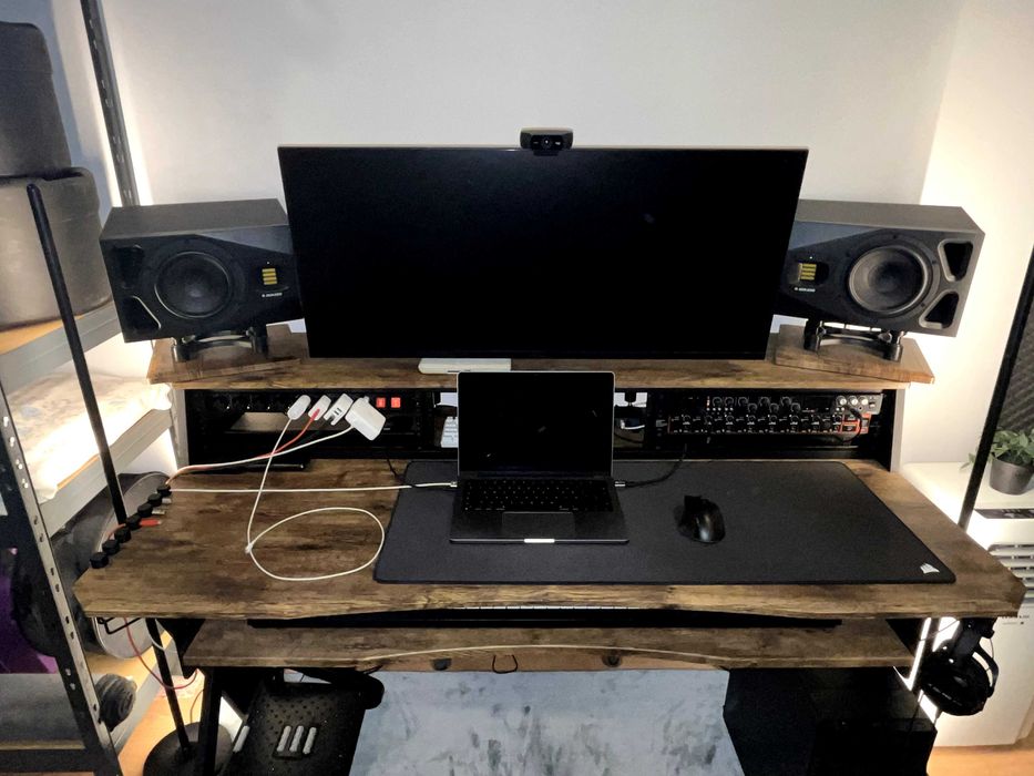 ADAM Audio A7V (Par) + IsoAcoustics ISO-155 | Estado Impecável