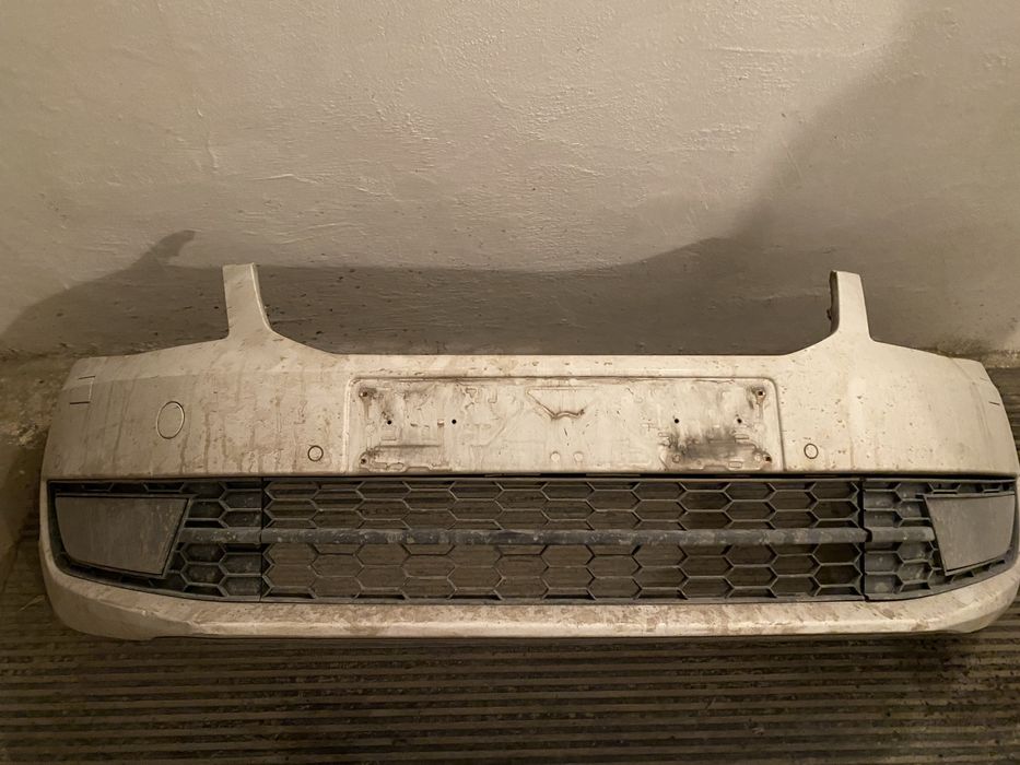 Передній бампер 5E0807217D Octavia A7 2013-2017 колір LF9E-9P9P