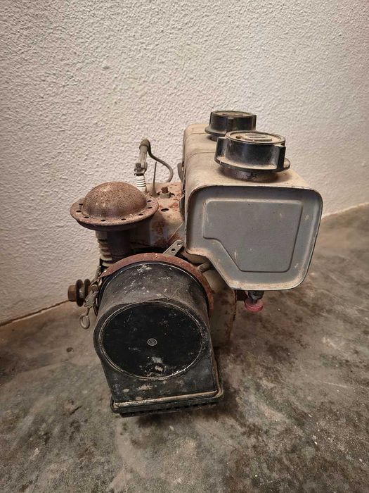 Motor Bernard P.318.C de Veio Horizontal - A Necessitar de Revisão