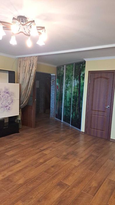 Продам 5-к квартиру, Хортицкий мкрн, пр. Юбилейный 14