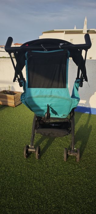 Carrinho de bebé tamanho cabine GB pocket