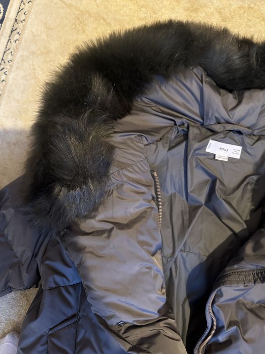 пуховик манго дуже теплий!!