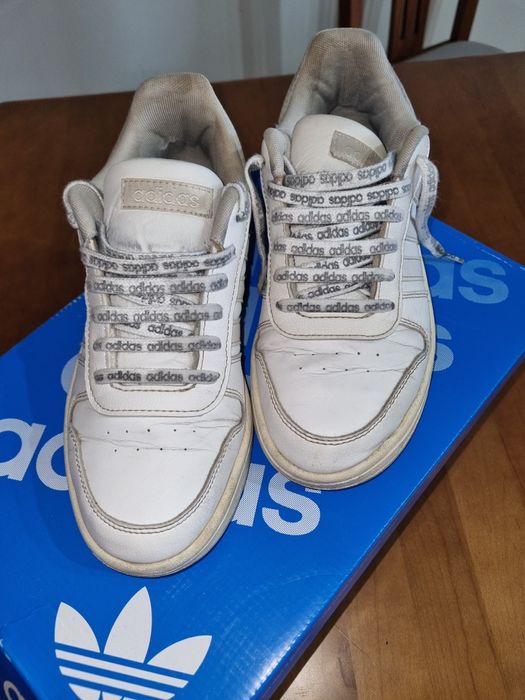 Tenis Adidas bons