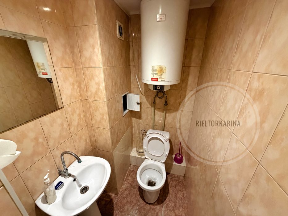 3я Слобідська/Колодязна 4к приміщення в оренду. Фасадний вхід