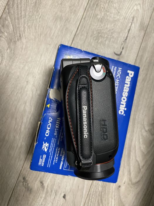 Panasonic HDC-HS700