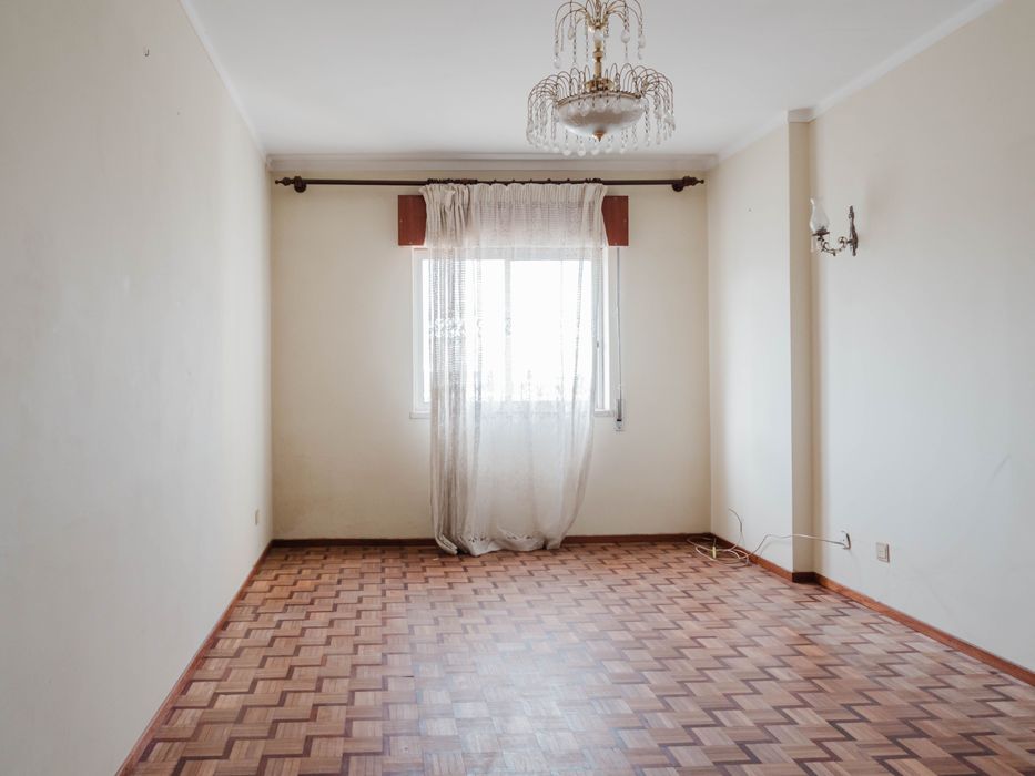 Apartamento T2 à venda em Faro com 2 arrecadações | Venda privada