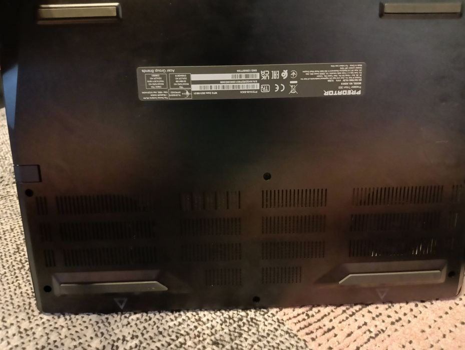 Laptop Acer Predator Trition 300