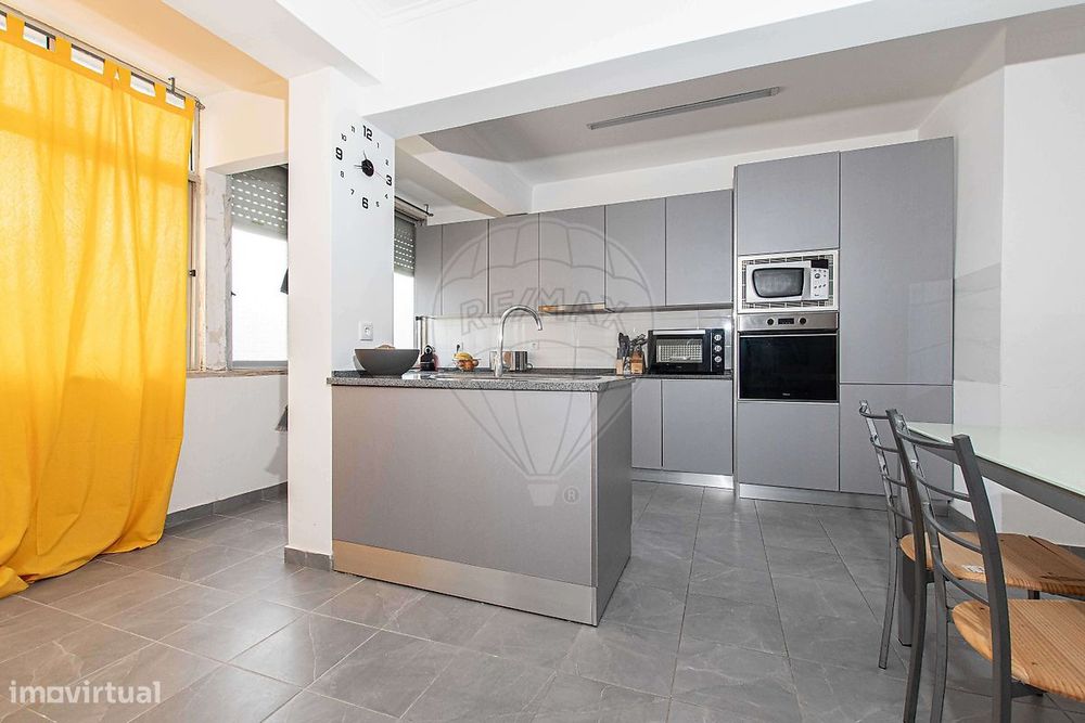 Apartamento T4 para venda