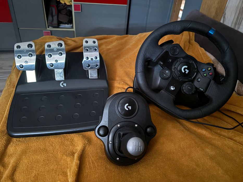 Kierownica Logitech g923 Pedaly i shifter