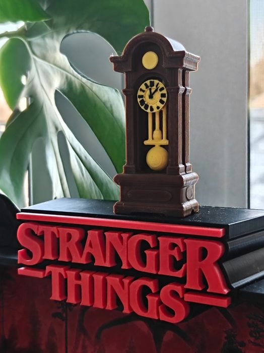 The Upside Down Display – Interaktywna Diorama Kolekcjonerska