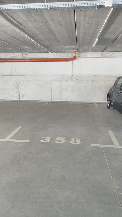 Wynajmę miejsce parkingowe