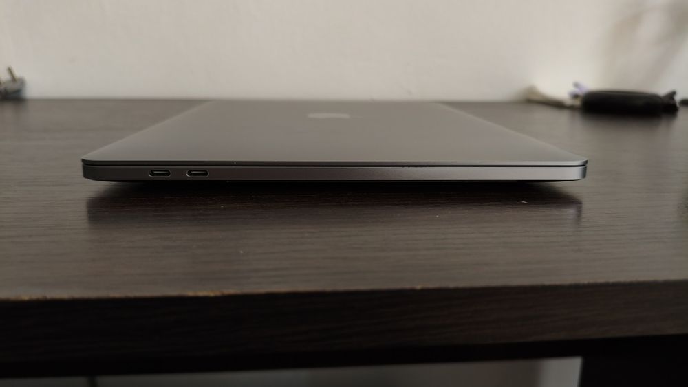 Macbook 13 pro хороше состояние