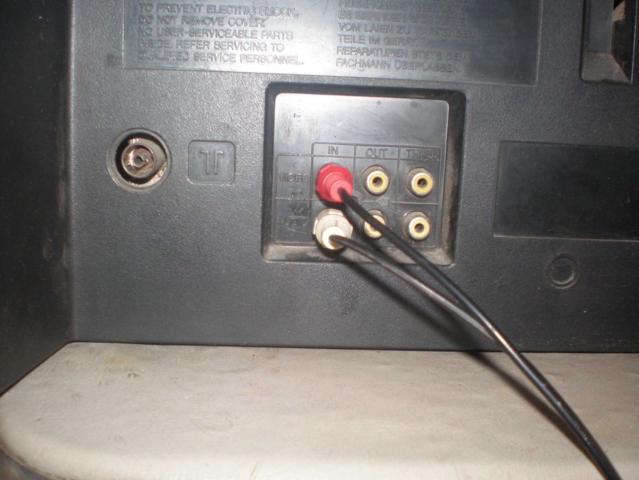 телевиз ШАРП по верт 32  гориз 42см