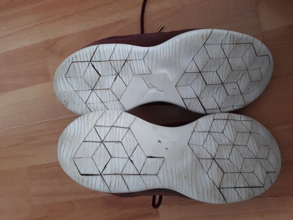 Buty Jordan aksamit piękne ,nowa kolekcja,rozmiar 39(24,5cm).