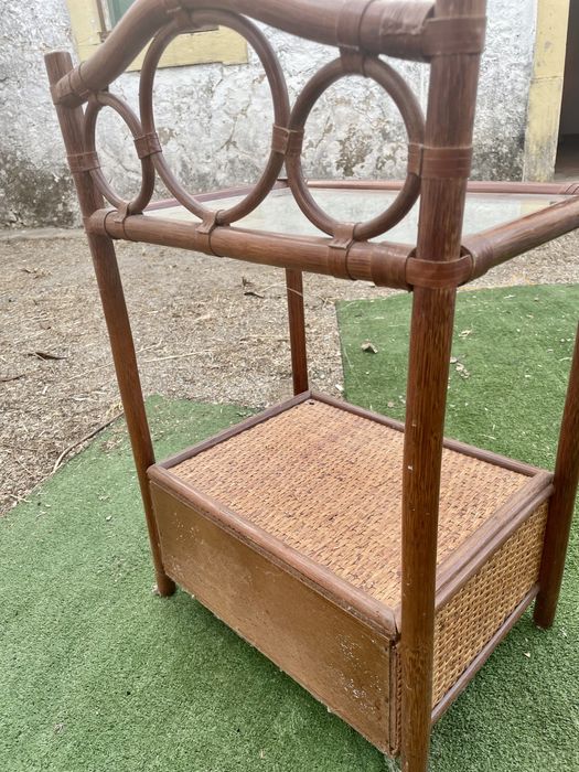 2 mesas cabeceira anos 80