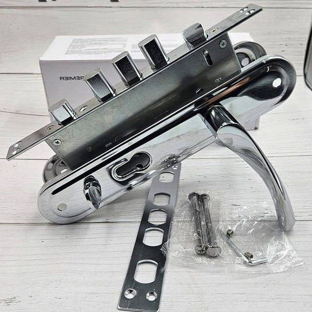 Замки дверные. Качественные, фирменные для металлических дверей