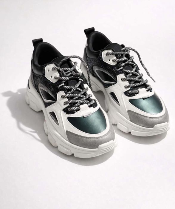 Кросівки ,виробник Німеччина