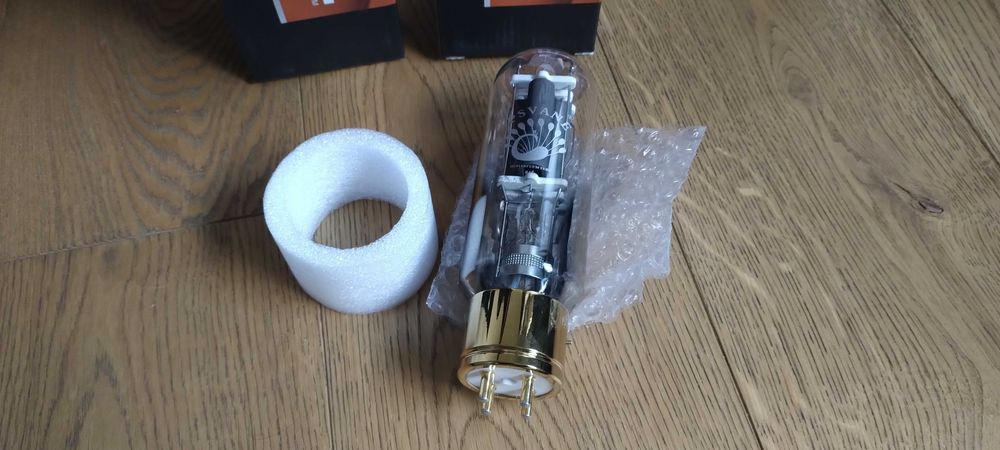 Lampa 845 psvane