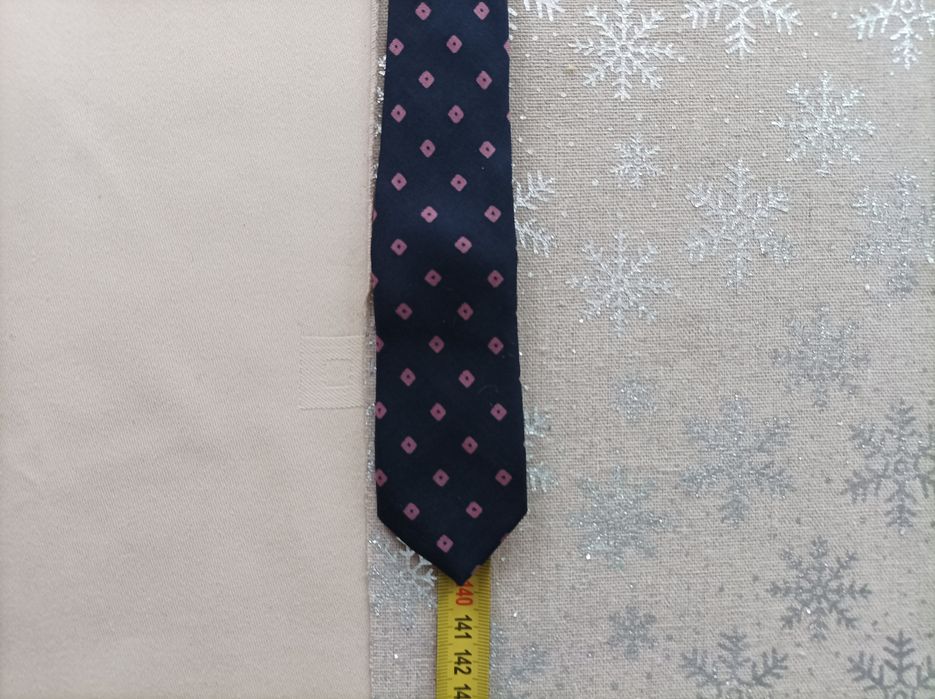 Burberry krawat jedwabny oryginalny