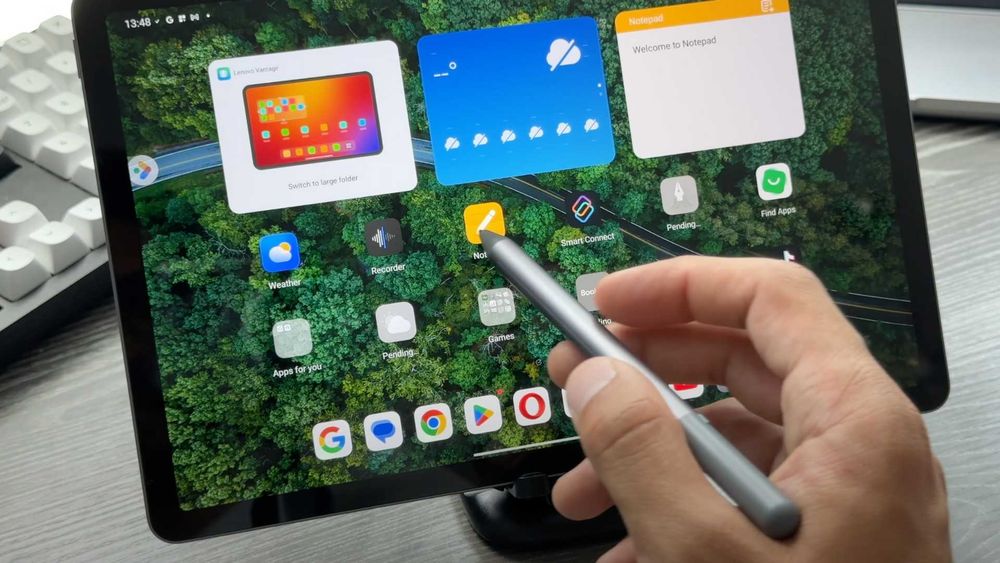 Планшетний комп'ютер Lenovo Smart Tablet PC