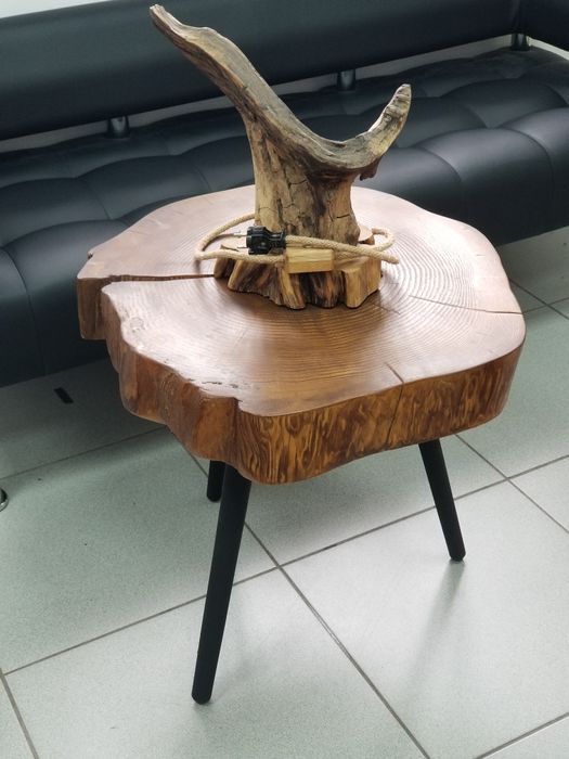 Ексклюзивний столик з хвої ( Ручна робота)
