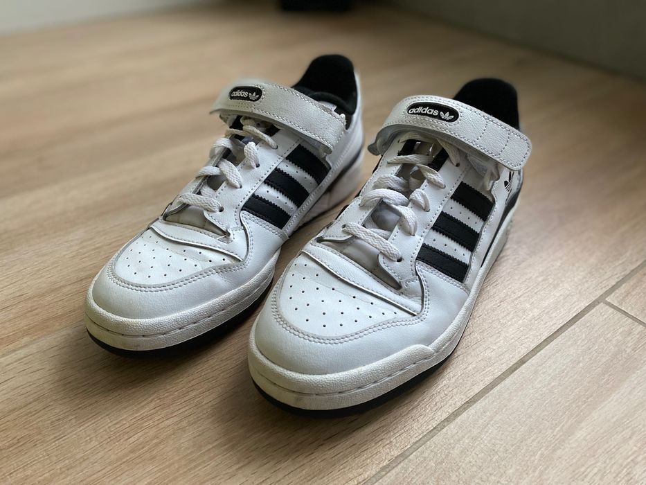 Buty Adidas młodzieżowe 43 1/3
