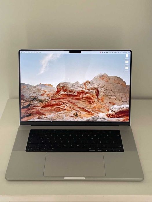 MacBook Pro 16" M3 Pro, 18GB, 512GB