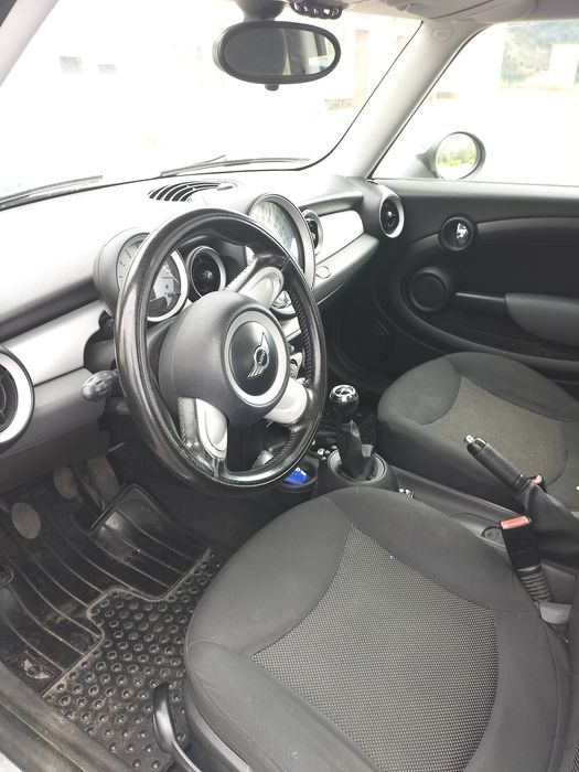 Mini Cooper D impecável