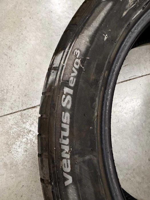 2 Pneus Hankook Ventus S1 evo3 255/45 ZR19 104Y XL – Como Novos