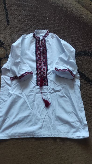 Вишиванка з коротким рукавом