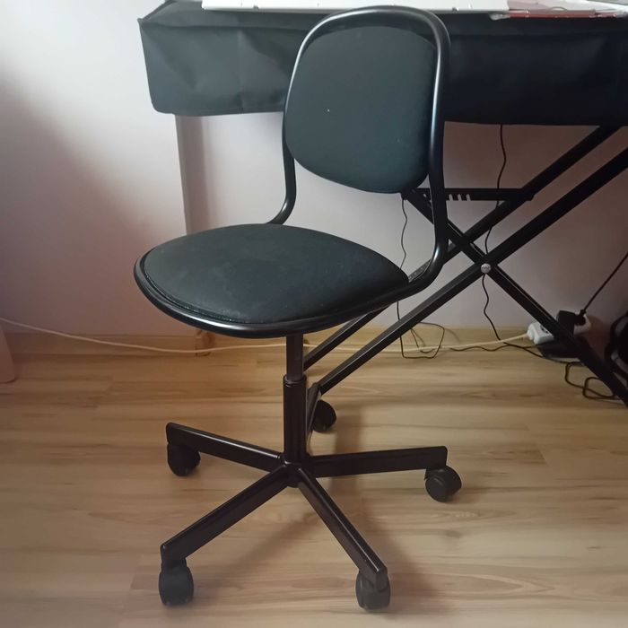 Krzesło biurkowe obrotowe dziecięce IKEA