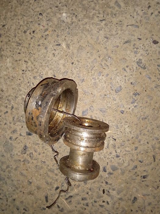 Передня частина силового циліндра газ 66