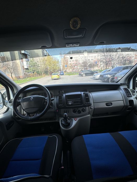 Продам (Renault Trafic)