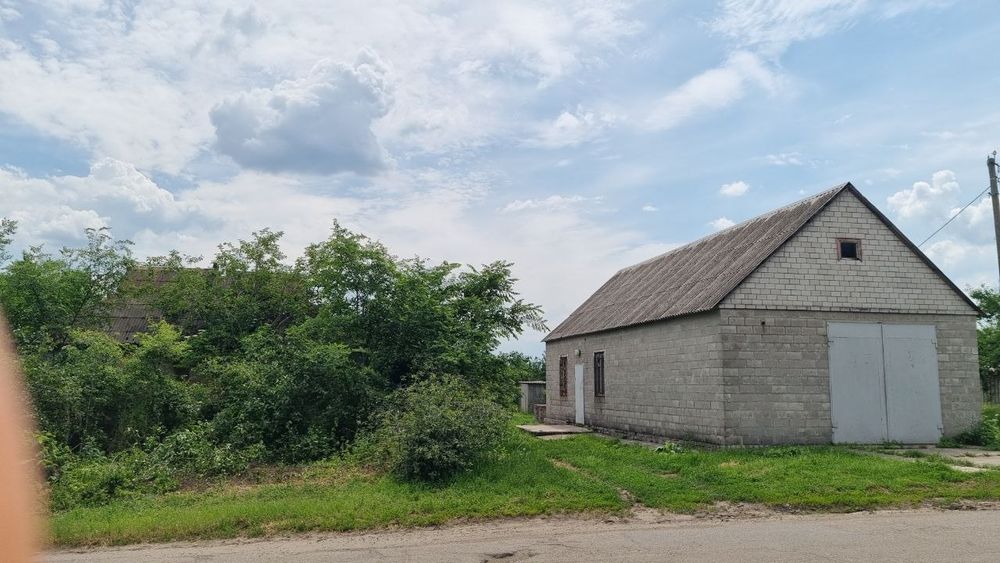 Продам ділянку з забудовою