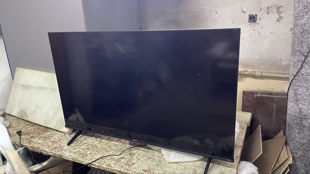 не робочий телевізор hisense з пультом