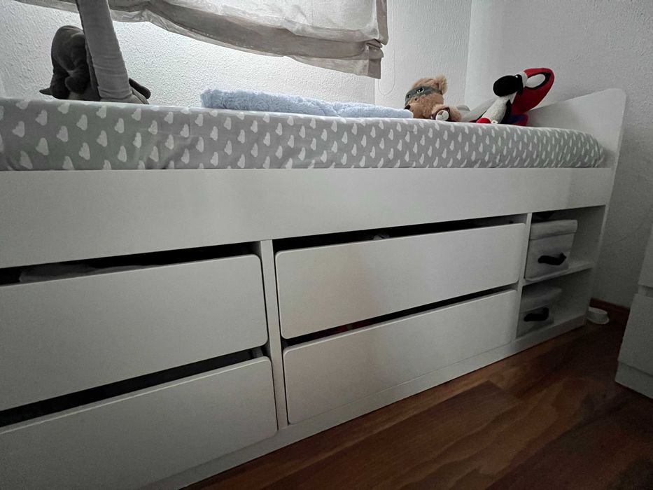 Cama Släkt - 90x200 | 4 Gavetões - estrado ripas