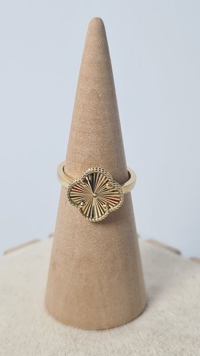 Nowy złoty pierścionek typu Van Cleef złota koniczynka p.585