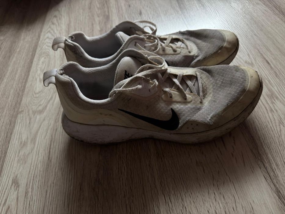 Nike – buty sportowe męskie, rozmiar 45